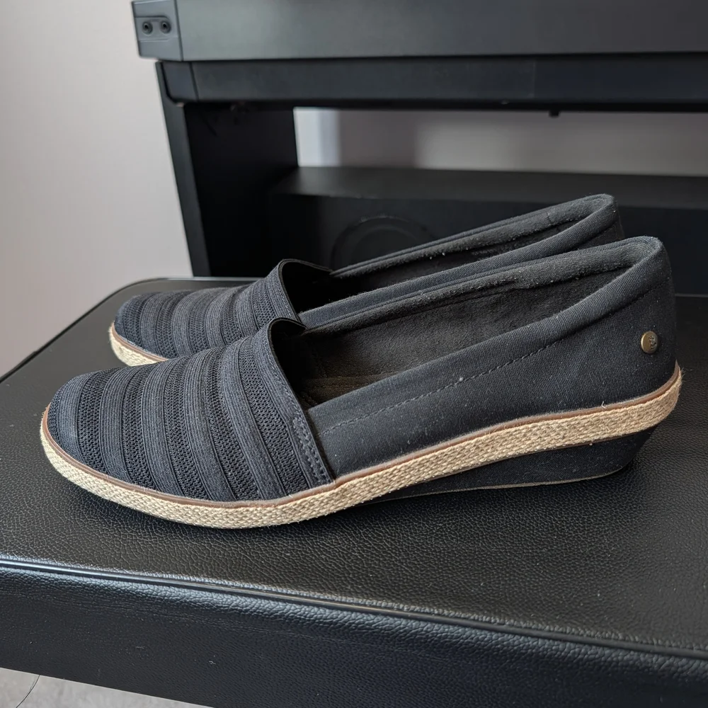 Grasshoppers Size 10‎ Black Slip On Espadrille Wedge Sneakers